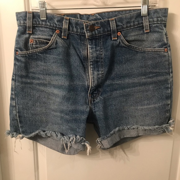 Vintage Levi’s shorts - Picture 2 of 5